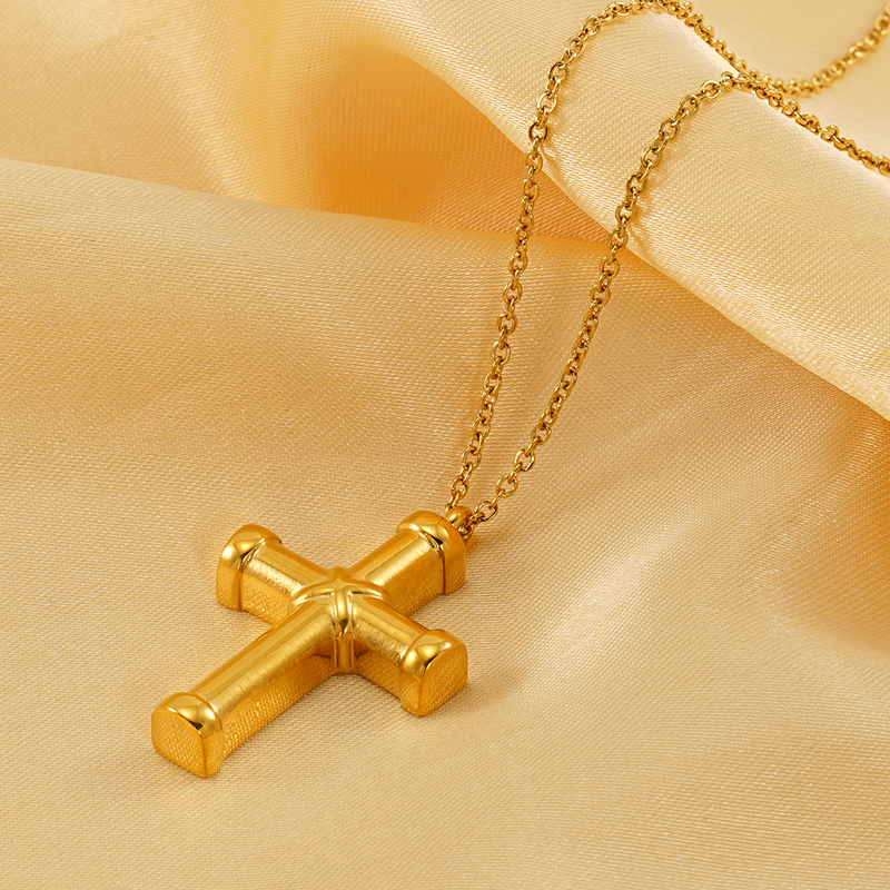 1 Piece Simple Series Simple Cross Stainless Steel Gold Plated Women's Pendant Necklaces 